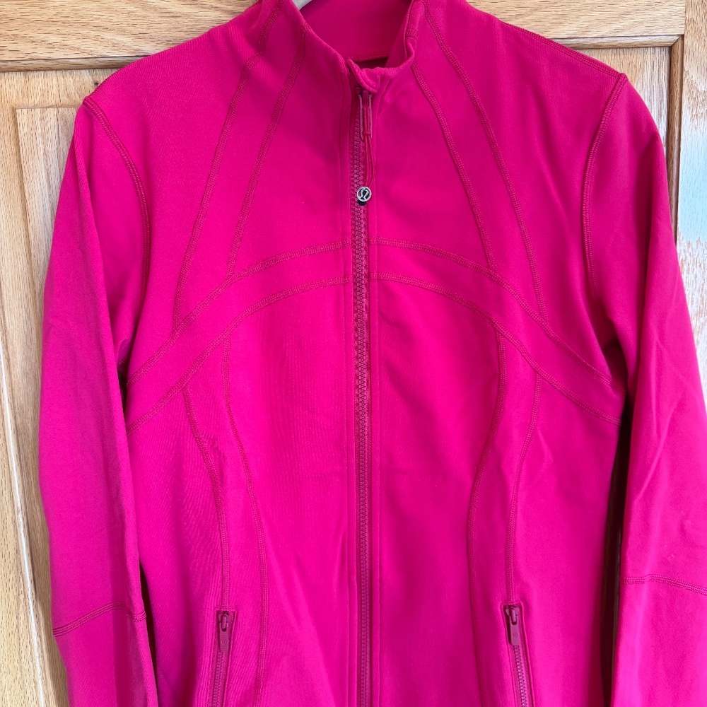 Vibrant pink Lululemon Define Jacket in Size 8